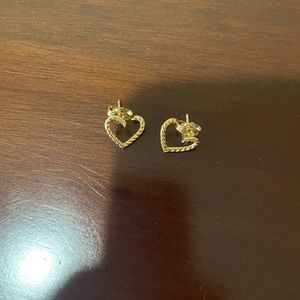 David Yurman Heart cable Earrings 18k